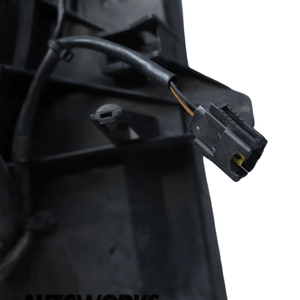 2004 - 2009 Jaguar XJ8 VDP X350 Engine Radiator Cooling Fan Motor Shroud Assembly OEM - Car Parts Direct