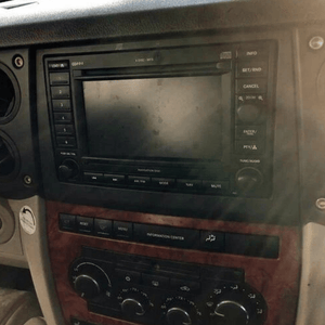 2005 - 2006 Jeep Grand Cherokee Radio AM/FM CD DVD Player Receiver - Car Parts Direct