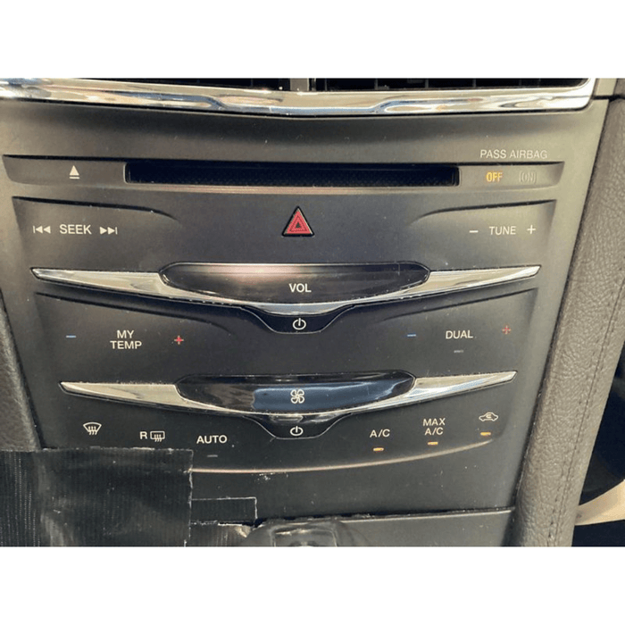2014 - 2019 Lincoln MKT OEM Radio Dual Climate Control Panel