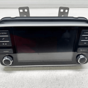 2018 - 2023 Nissan Kicks Versa OEM Display Multi Media Bluetooth Radio Receiver - Car Parts Direct