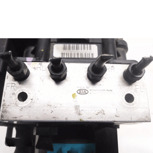 Kia Sorento 2007 - 2009 ABS Anti Lock Brake Pump Assembly 58910 - 3E500 - Car Parts Direct