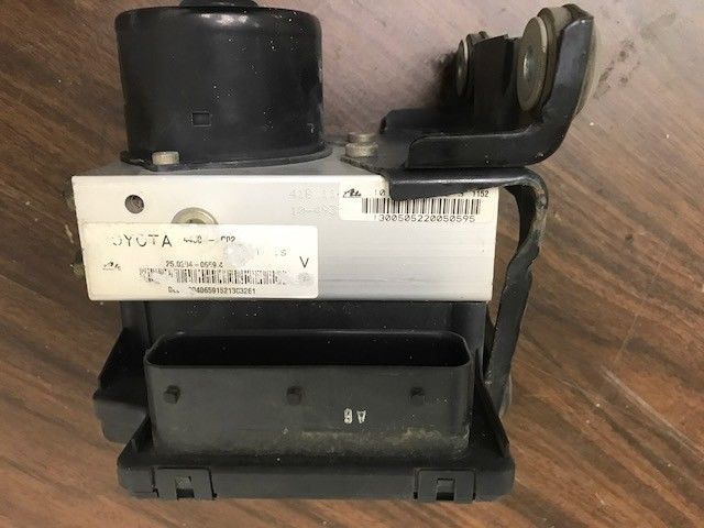 2001-2002 Toyota Sequoia ABS Anti-Lock Brake Pump Actuator 89541-0C020 - Car Parts Direct
