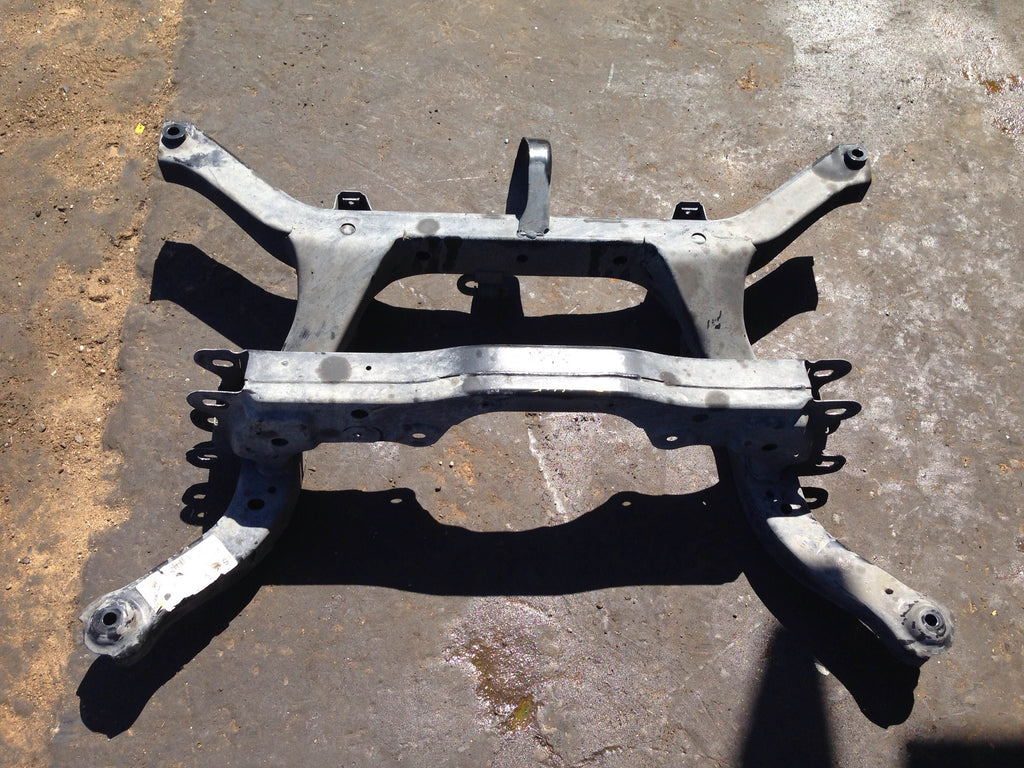 2002-2003 Saturn Vue Rear Subframe Suspension Engine Cradle Sub Frame 2.2L 3.0L - Car Parts Direct